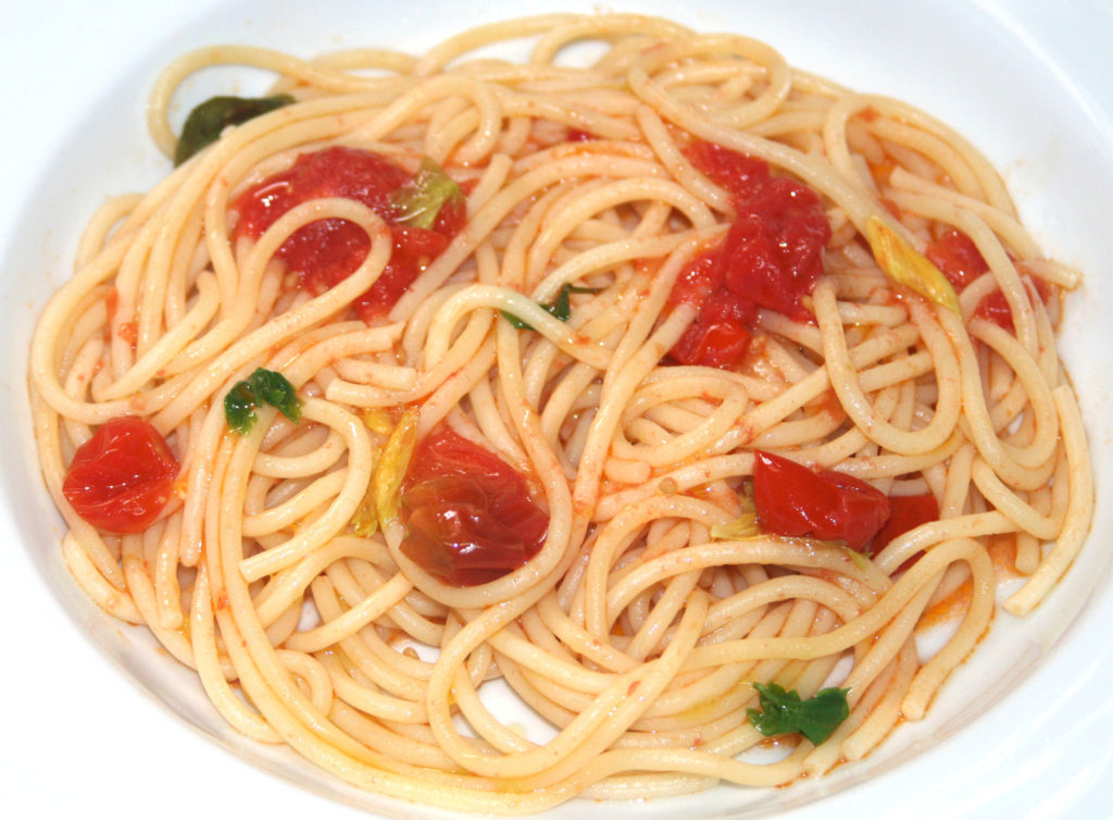 spaghetti burst tomatoes